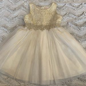 2/$24 Youngland Shimmer Gold Ivory Party Dress